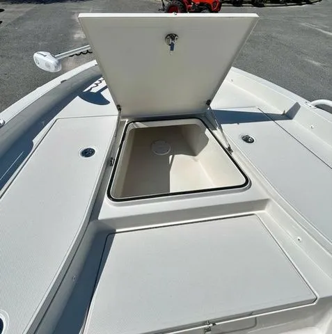 Slide: The Image of Ranger 2510 Bay 2024 - 13