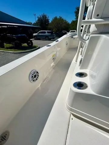 Slide: The Image of Ranger 2510 Bay 2024 - 18