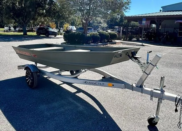 Slide: The Image of Tracker Grizzly® 1236 Jon 2024 - 4