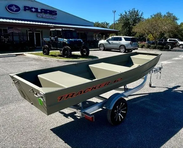 Slide: The Image of Tracker Grizzly® 1236 Jon 2024 - 6