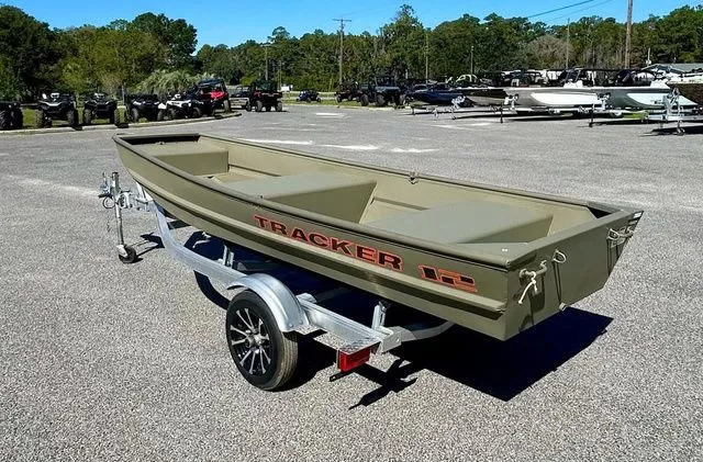 Slide: The Image of Tracker Grizzly® 1236 Jon 2024 - 8