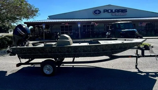 Slide: The Image of Tracker Grizzly 1648 SC 2026 - 5