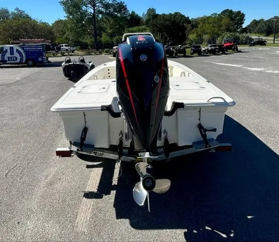 Slide: The Image of Mako 18 Pro Skiff 2026 - 7