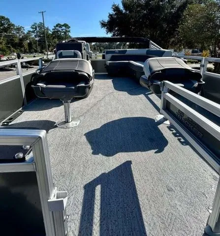 Slide: The Image of Sun Tracker Bass Buggy 16 XL Select 2026 - 13