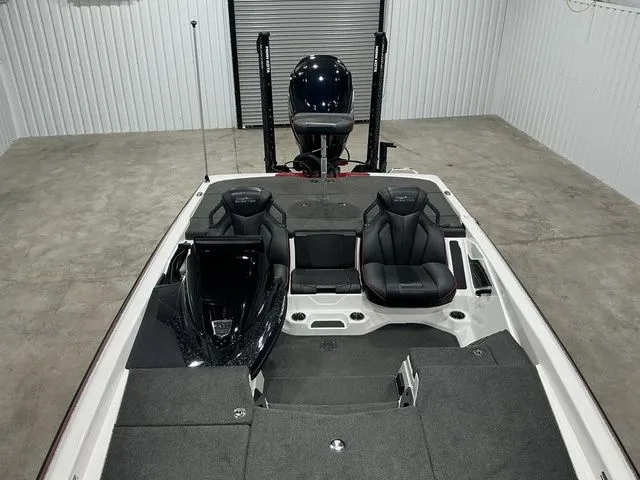 Slide: The Image of Skeeter ZXR21 2022 - 12