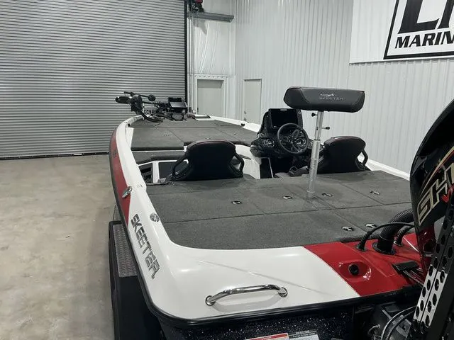 Slide: The Image of Skeeter ZXR21 2022 - 13