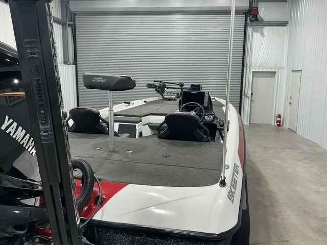 Slide: The Image of Skeeter ZXR21 2022 - 14