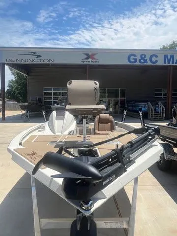 Slide: The Image of Xpress HYPER-LIFT H18C 2026 - 3