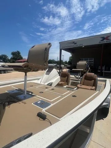 Slide: The Image of Xpress HYPER-LIFT H18C 2026 - 5