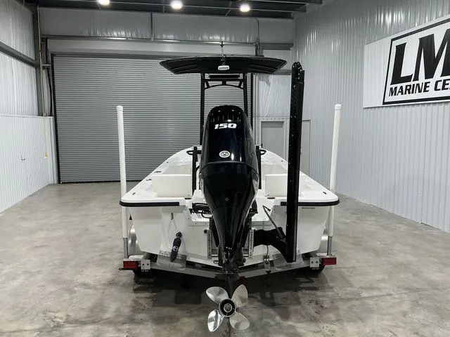 Slide: The Image of Piranha B2200 2023 - 3