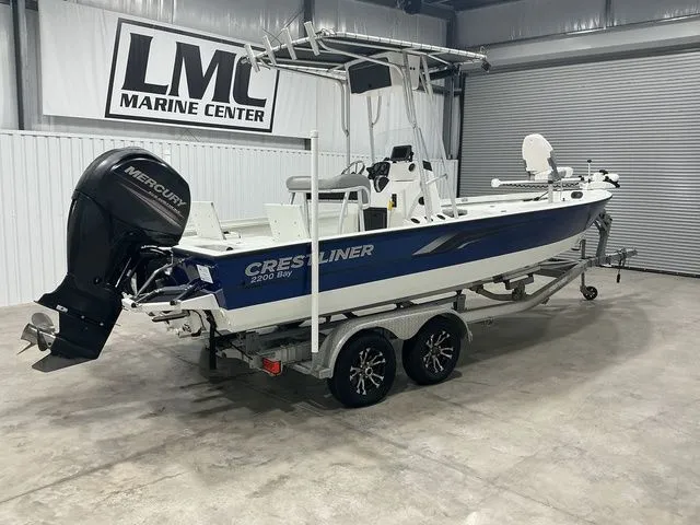 Slide: The Image of Crestliner 2200 BAY T TOP 150 HP 2018 - 4