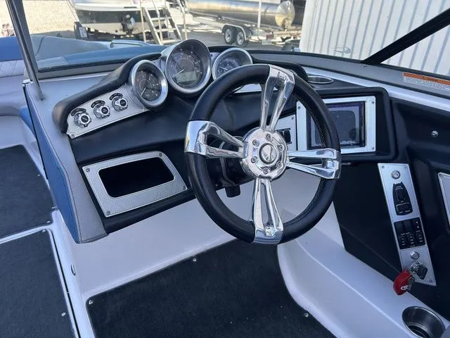 Slide: The Image of MasterCraft X-45 2012 - 11