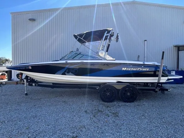 Slide: The Image of MasterCraft X-45 2012 - 2