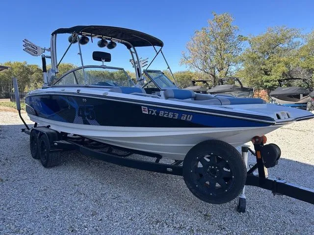 Slide: The Image of MasterCraft X-45 2012 - 6