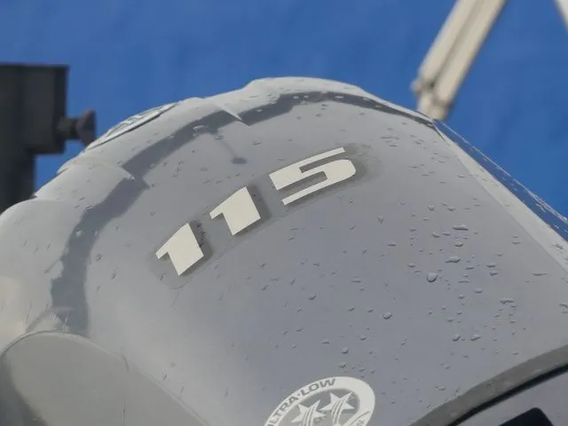 Slide: The Image of NauticStar 193 SC 2022 - 9