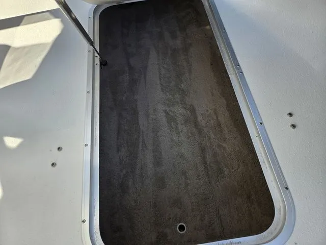 Slide: The Image of Stingray 195 LR 2005 - 17