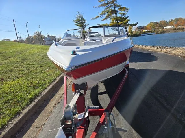 Slide: The Image of Stingray 195 LR 2005 - 7