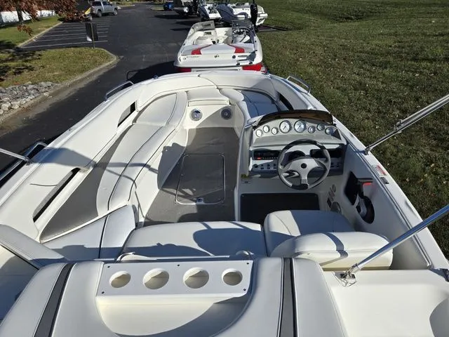 Slide: The Image of Bayliner 197 Deck Boat 2011 - 11