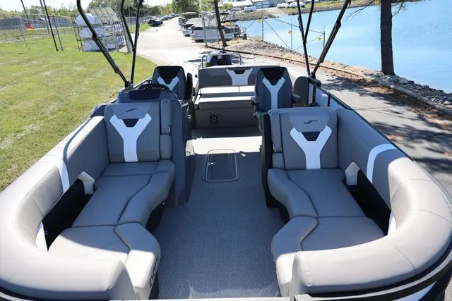 Slide: The Image of Evotti 521 CS 2026 - 13