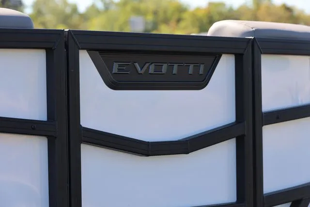 Slide: The Image of Evotti 521 CS 2026 - 4