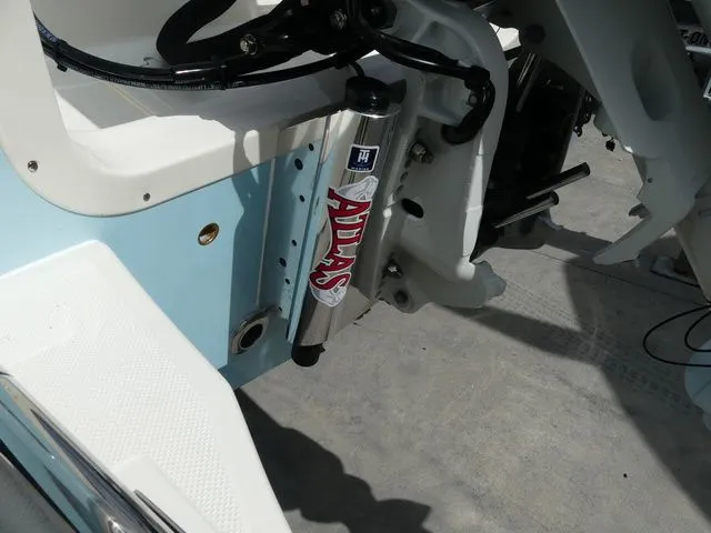 Slide: The Image of Bulls Bay 2200 XS 2026 - 5