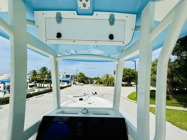 Slide: The Image of NauticStar 265 XTS 2018 - 12