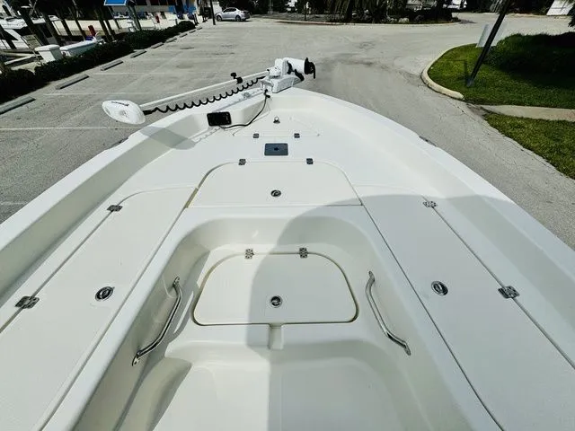 Slide: The Image of NauticStar 265 XTS 2018 - 16