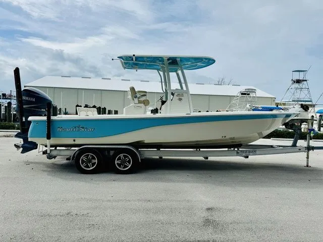 Slide: The Image of NauticStar 265 XTS 2018 - 19