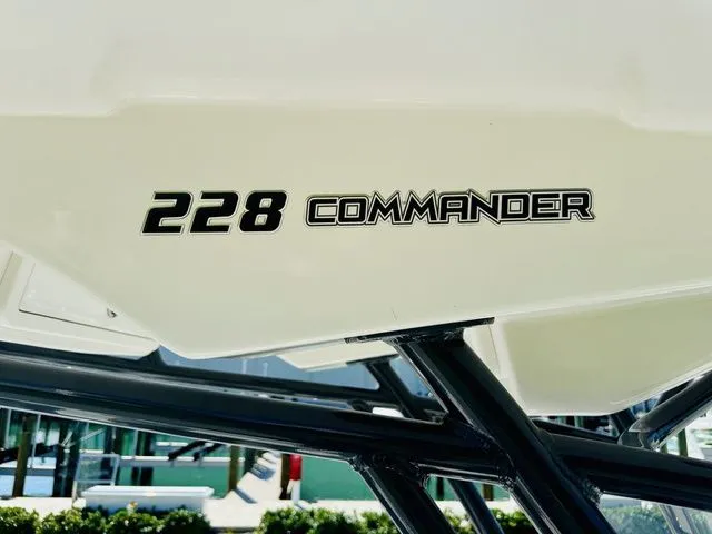 Slide: The Image of Sea Fox 228 Commander 2021 - 14