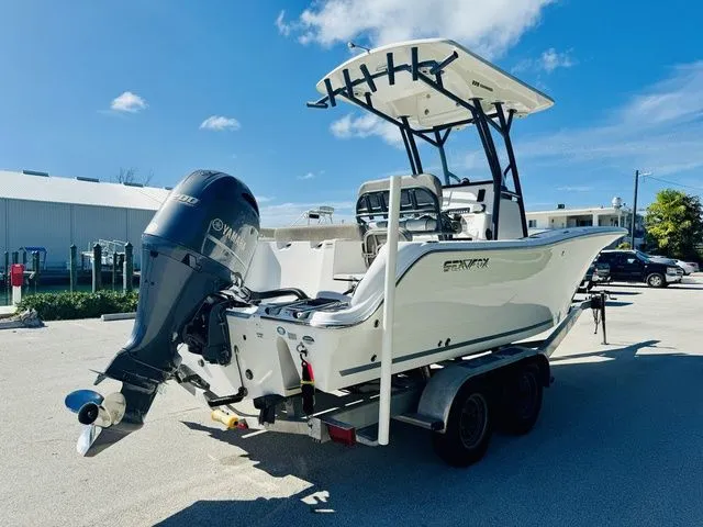 Slide: The Image of Sea Fox 228 Commander 2021 - 19