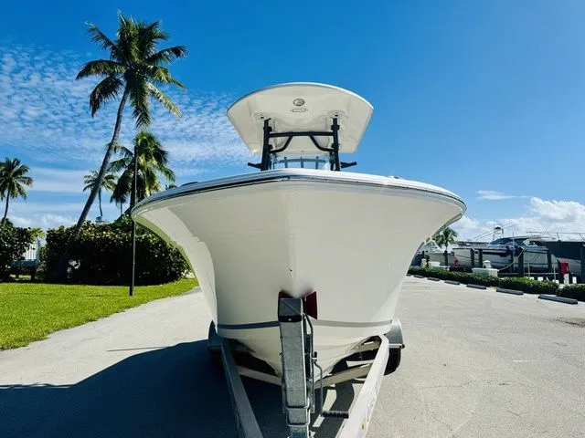 Slide: The Image of Sea Fox 228 Commander 2021 - 22