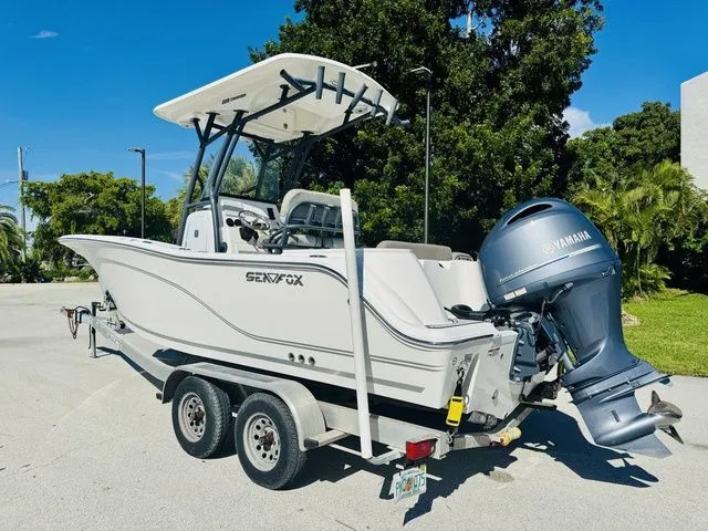 Slide: The Image of Sea Fox 228 Commander 2021 - 3