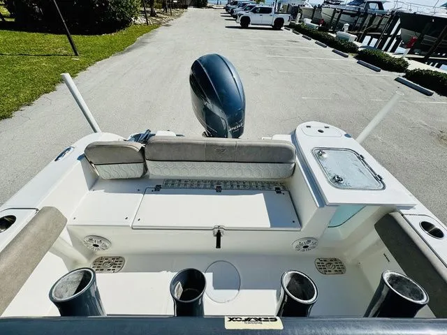 Slide: The Image of Sea Fox 228 Commander 2021 - 6