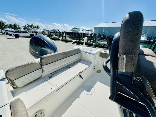 Slide: The Image of Sea Fox 228 Commander 2021 - 7