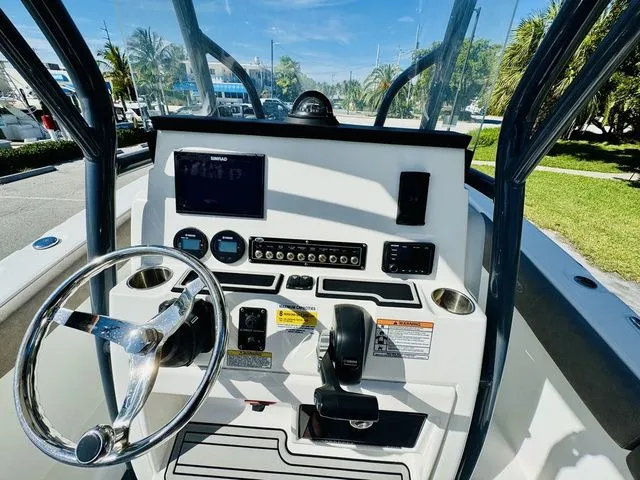 Slide: The Image of Sea Fox 228 Commander 2021 - 9