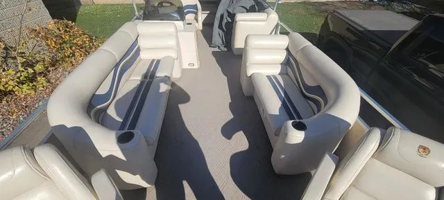 Slide: The Image of Premier Escapade 25 2002 - 8