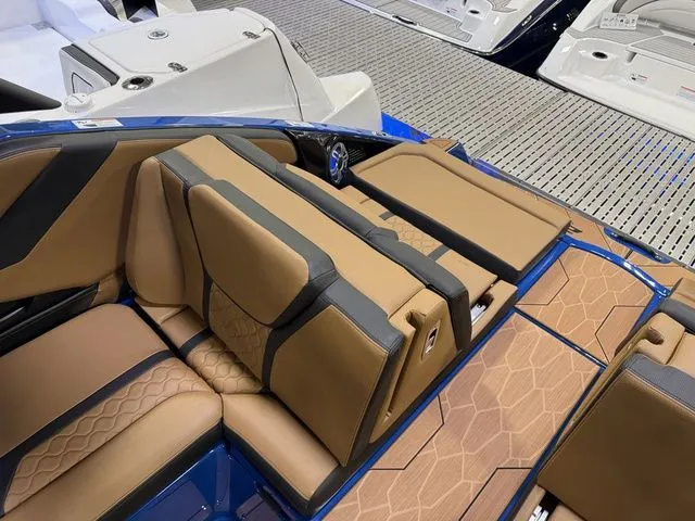 Slide: The Image of Yamaha 255XD 2026 - 10