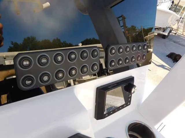 Slide: The Image of Blazer 2550 GTS 2026 - 10