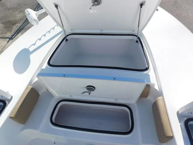 Slide: The Image of Blazer 2550 GTS 2026 - 19