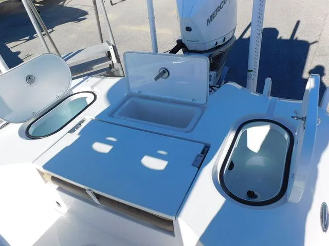 Slide: The Image of Blazer 2550 GTS 2026 - 28