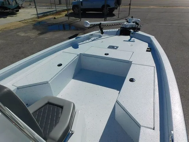 Slide: The Image of Xpress H22B 2024 - 8