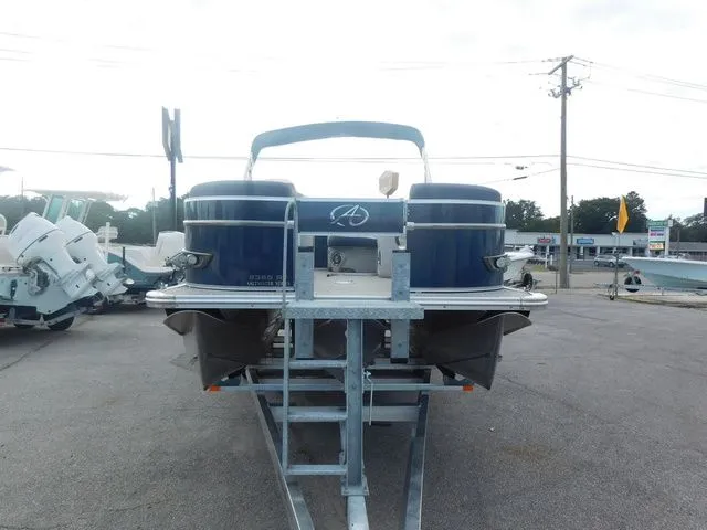 Slide: The Image of Avalon Catalina Rear Fish 23 FT 2023 - 5