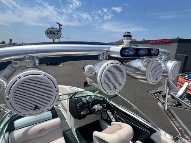 Slide: The Image of MasterCraft X30 2007 - 11