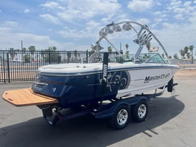 Slide: The Image of MasterCraft X30 2007 - 6