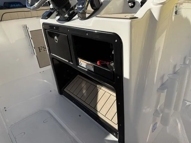 Slide: The Image of Yamaha 222 FSH Sport E 2026 - 17