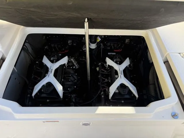 Slide: The Image of Yamaha 222 FSH Sport E 2026 - 38