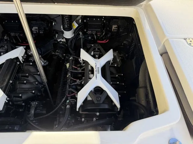 Slide: The Image of Yamaha 222 FSH Sport E 2026 - 39