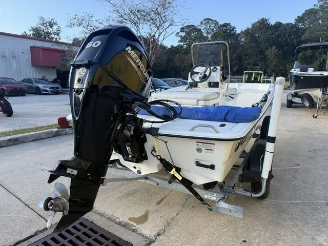 Slide: The Image of Mako Pro Skiff 15 CC 2023 - 13