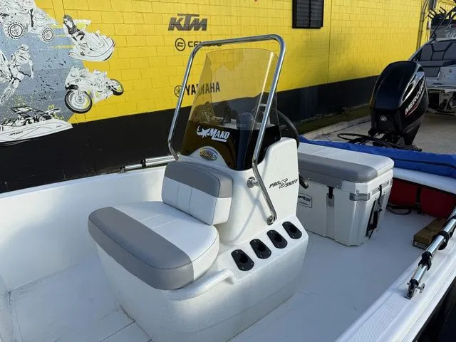 Slide: The Image of Mako Pro Skiff 15 CC 2023 - 17