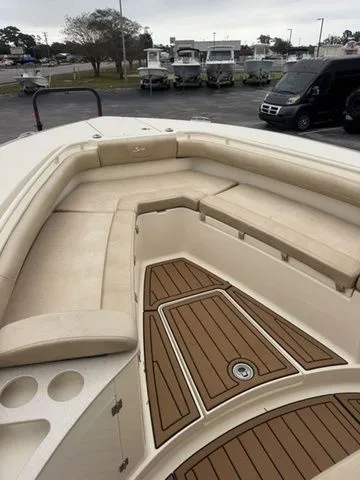 Slide: The Image of Scout 275 LXF 2018 - 5